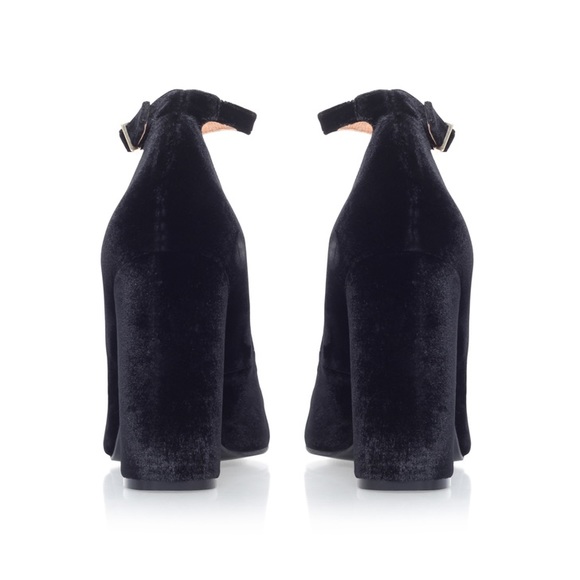 New Carvela black velvet pumps, sexy - Picture 2 of 5